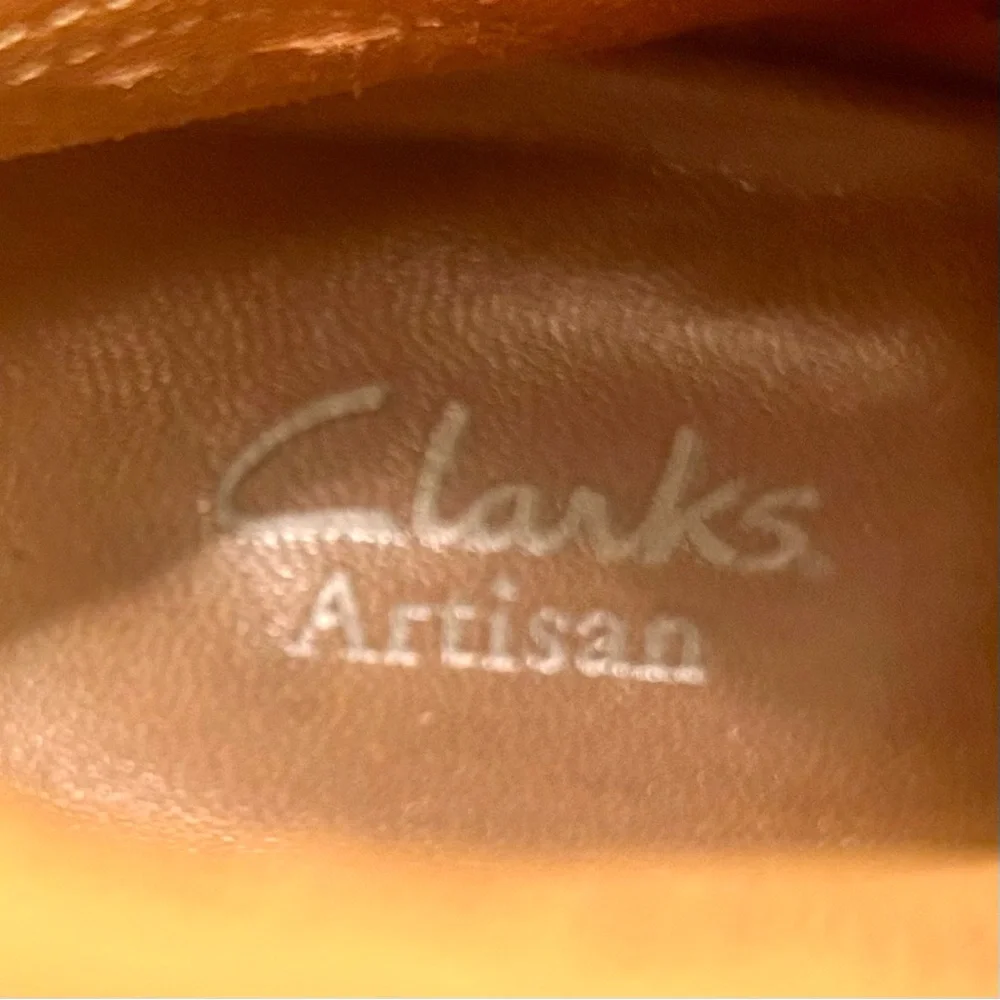 Clark’s Black Leather Ankle Boots - Picture 8 of 9